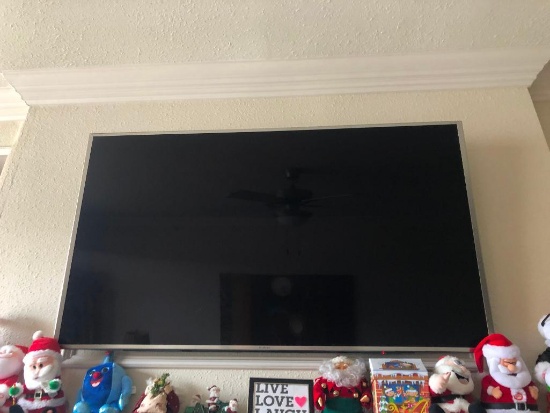 SAMSUNG 55" Series 8 8500 LED TV - Near New, Very Thin, Works Great