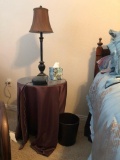 2 Bed Side Tables and 2 Lamps