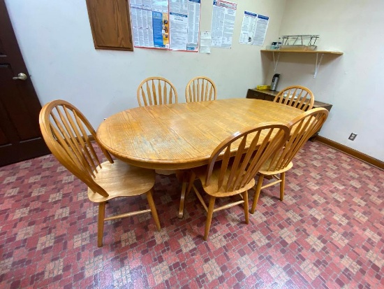 Dining Room Table, Oak w/ 6 Oak Chairs, 1 Large Center Leaf, 42in x 84in (w/ Leaf)
