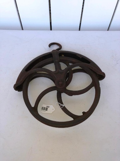 Early Well Pulley