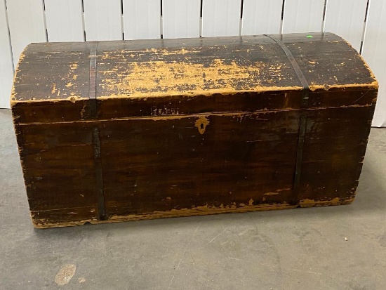 Primitive Wooden Trunk w/ Some Blankets