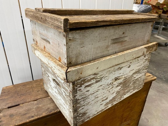 Old Beekeppers Box
