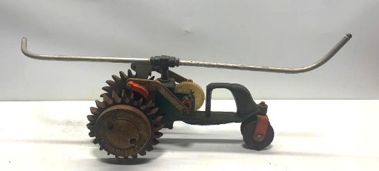 Lincoln, NE A5 Walking Lawn Sprinkler Tractor, Cast Iron