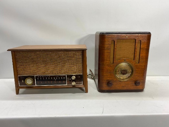 Two Vintage Radios; Zenith Long Distance, Crosley Battery Fiver