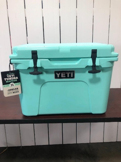 YETI Tundra 35 - Limited Edition Seafoam Green