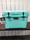 YETI Tundra 35 - Limited Edition Seafoam Green