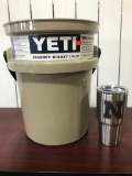 YETI Loadout 5 Gallon Bucket - Tan