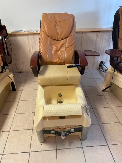 Valentino Model: J51W03DL A-2T Pedicure Spa Chair/Station