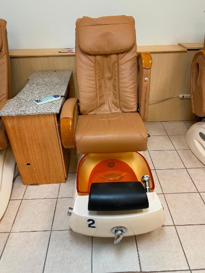 CLEO Pipeless Pedicure Spa Chair/Station Model: CLEO RX DL Type Mfg. 2012, 120v