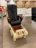 Massage Chair Model J51W03DL A-2T, 120v, 150w w/ Foot Spa & Remote