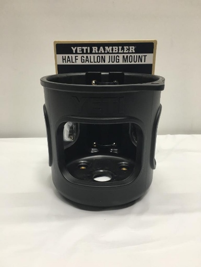 YETI; Rambler Half Gallon Jug Mount, Black