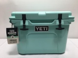 YETI Roadie 20 Seafoam Green