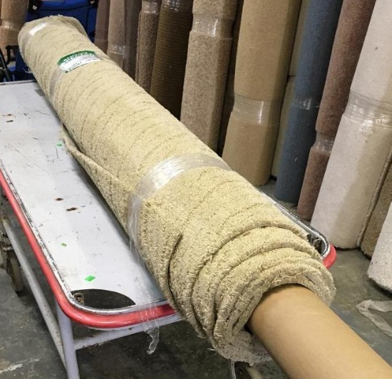 New Carpet Remnant Roll: 7ft 3in x 9ft 9in Beige