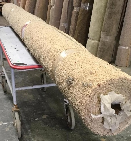 New Carpet Remnant Roll: 12ft 7in x 12ft Light Yellow