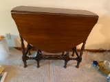 Mahogany Drop Leaf Gate Leg Table w/Center Drawer