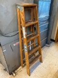 5ft Wooden A-Frame Ladder