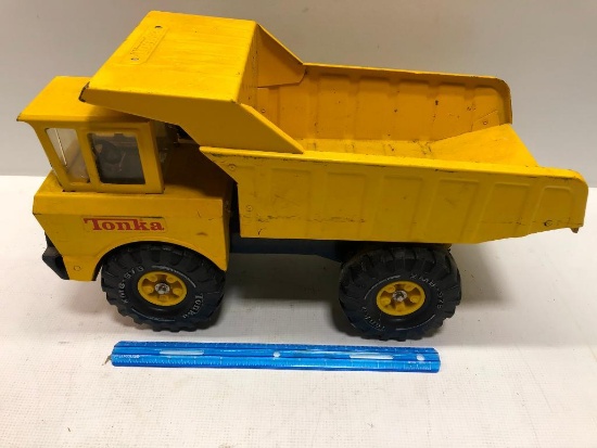 Vintage Tonka Dump Truck