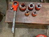 Ridgid Threader, 5 Dies, 1/4in to 1in Dies