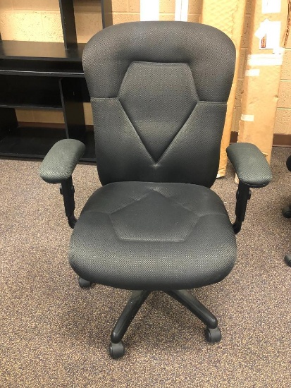 Novimax Fashion Office Chair, Clean, Fixed Arms, Adjustable Height, Padded, Clean