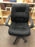 Nice Clean Office Chair Sold by Office Depot, w/ Fixed Arms, Padded, Adjustable, Good Cond.