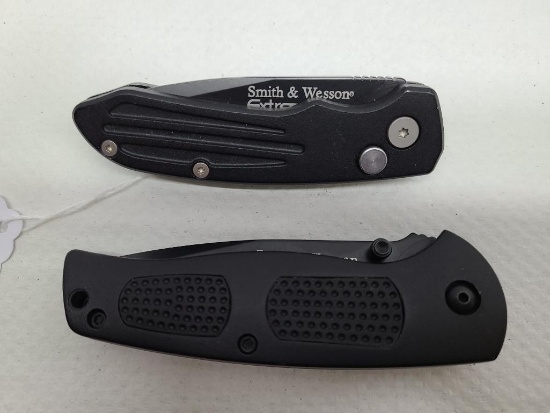 (2) Smith & Wesson Knives - ExtremeOps SW40BT Taiwan & SWAT Performance ROC-440