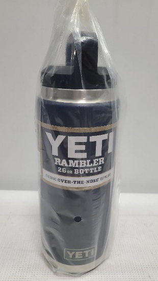 YETI Rambler 26 oz Bottle - Navy