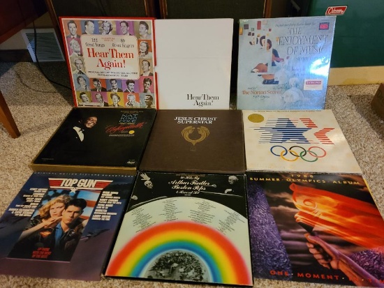 Group of 33rpm Records, See Pictures for Artists