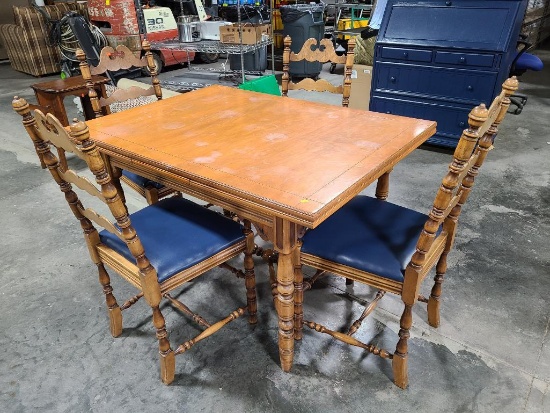 Antique Kitchen or Dining Room Wooden Table w/ Hidden Leaves, 4 Matching Chairs