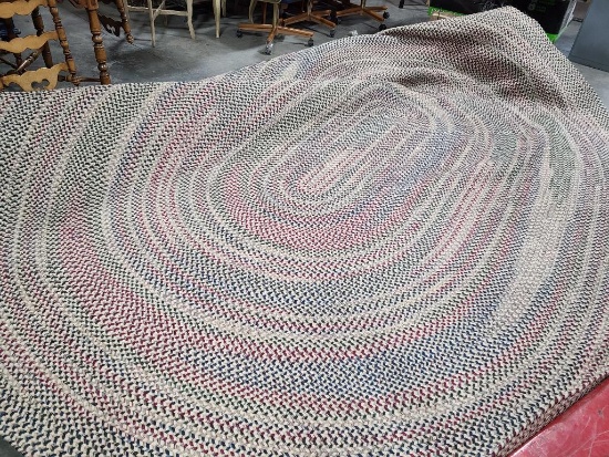 Very Nice Oval Rug, 10ft x 13ft