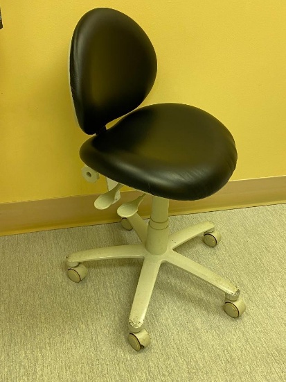 Brewer3335B Doctor's Stool