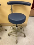 DCI Traditional Assistant's Stool