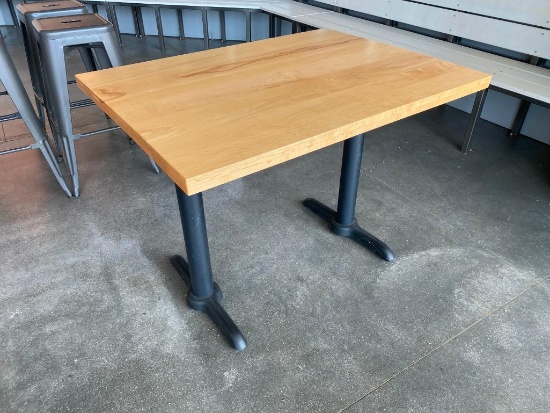 Restaurant Table w/ Solid Wood Top, Double Pedestal, 40in x 30in x 30in