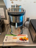 CEADO Type: ES700-CU Commercial Juicer, SN: ME363208, 110v