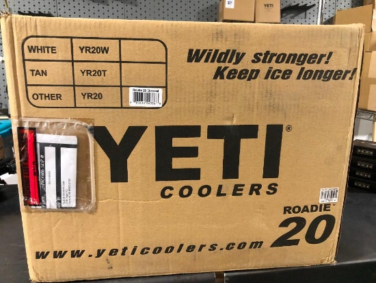 YETI Roadie 20 Cooler Charcoal