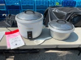 Thunder Group Rice Cooker Model: SEJ-50000 w/ Extra Pot, Manual and Scraper Spoon, Very Clean