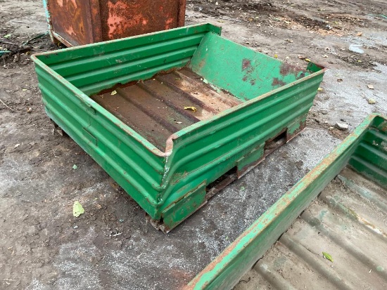 Steel Material Handing Basket, Area for Forks to Lift