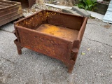 Steel Material Handing Basket, Area for Forks to Lift