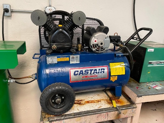 Castair 20 Gallon Horizontal Air Compressor, 150PSI, MFG 2013 - 3.5HP - 230v Model: G3512P60 - 1PH