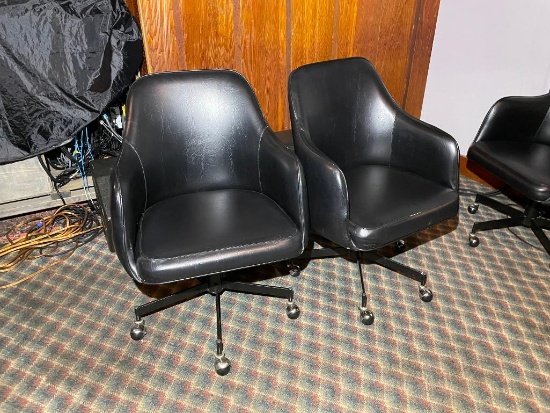 Two Brothers Lounge Padded Swivel Lounge Chairs w/ Casters