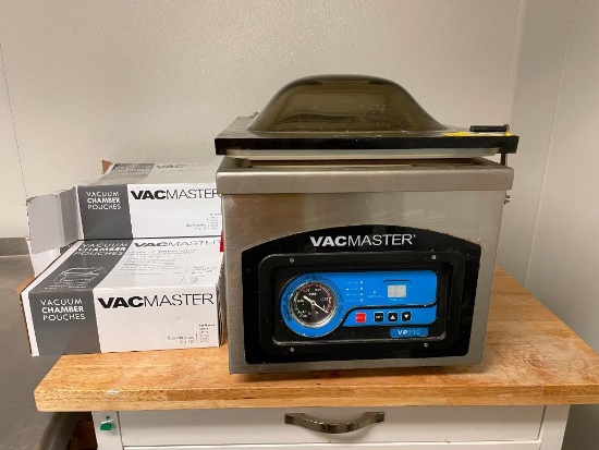 VACMASTER Model VP210 Chamber Vacuum Sealer w/ Some Spare Vacuum Bags