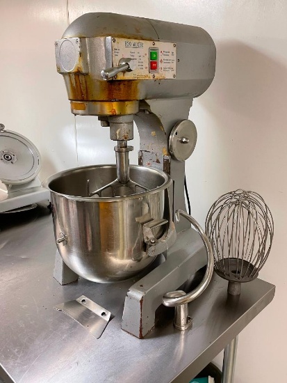 20 Quart Commercial Stand Mixer w/ Bowl, 3 Attachments, Model: B20, DOM: 07/2009