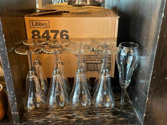 21 9oz Gourmet Tulip Champagne Glasses