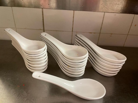 22 Spoon Rests Style Serving Pieces