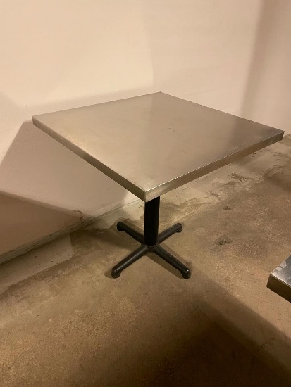 Stainless Steel Top Restaurant Table w/ Single Pedestal Base, 30in x 30in x 29.5in H, High Quality