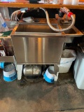 Ice Bin w/ Cold Plate 34in H x 23in x 21in w/ Pump