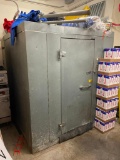 Self-Contained Walk-In Cooler, 79in H, 72in x 72in w/ Floor, Works Great