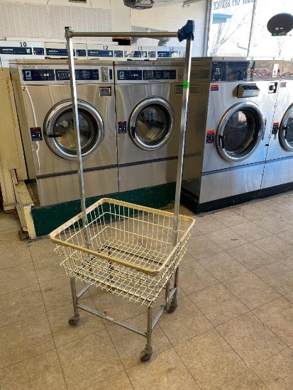 Rolling Heavy Duty Wire Laundry Cart