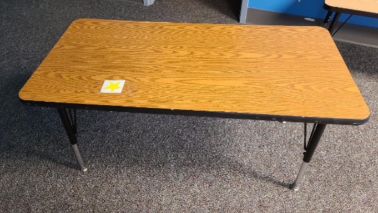 Laminate Top Classroom Table w/ Adjustable Height Legs