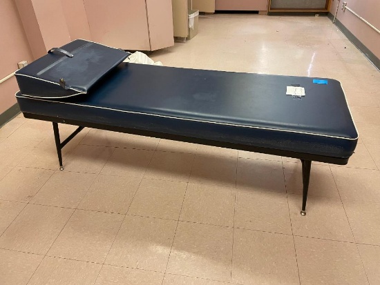 Massage Table, Padded