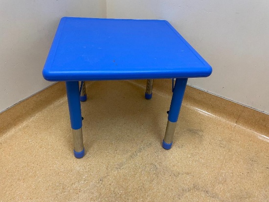 Plastic Adjustable Height Table